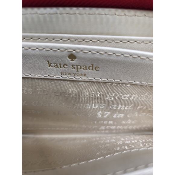 KATE SPADE NEDA EMPIRE RED/CREAM STRIPED ZIP AROUND WALLET Clean Excellent - Picture 3 of 8